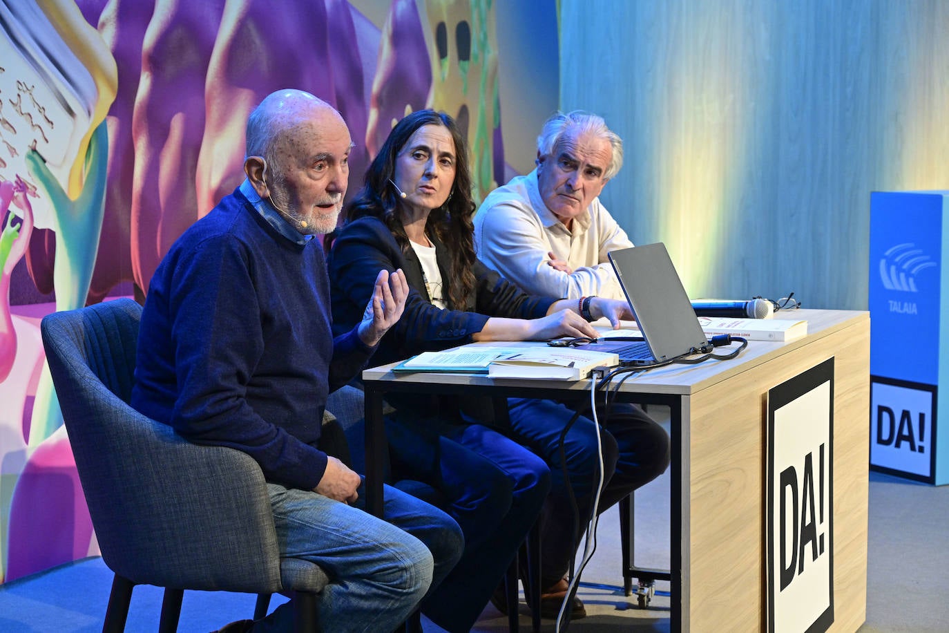 Azoka, jendez gainezka