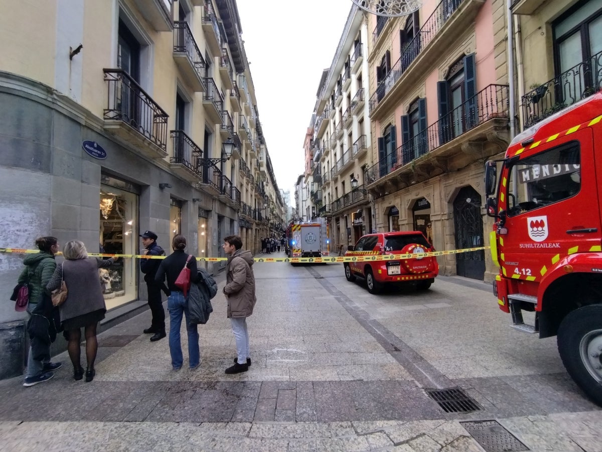 Incendio en el bar Senra de la Parte Vieja de Donostia