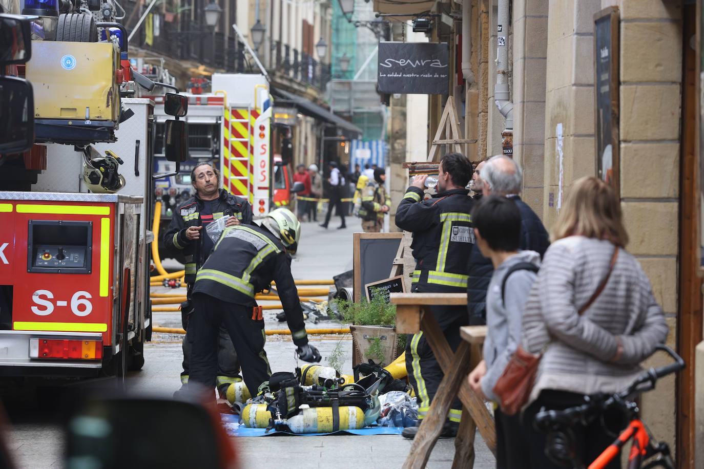 Incendio en el bar Senra de la Parte Vieja de Donostia