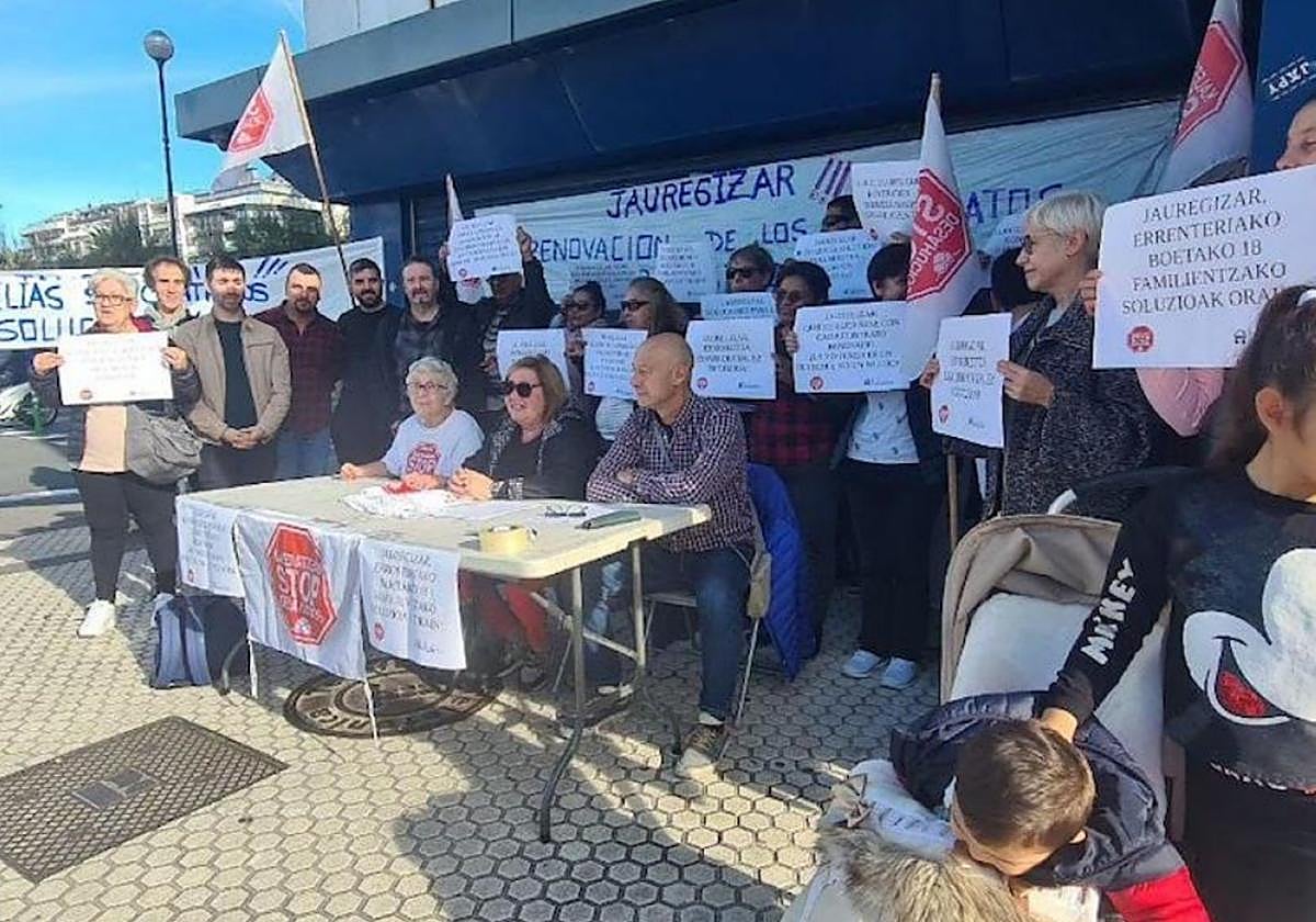 Vecinos de las VPO de Pontika se movilizaron en noviembre y aún no tienen soluciones.