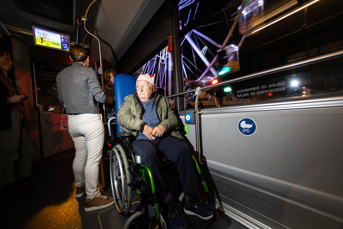La Donostia navideña a bordo de un autobús