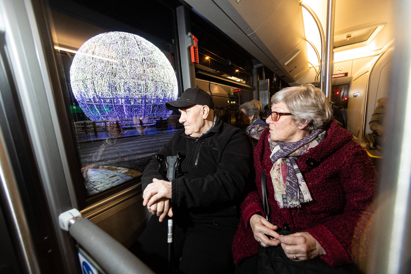 La Donostia navideña a bordo de un autobús