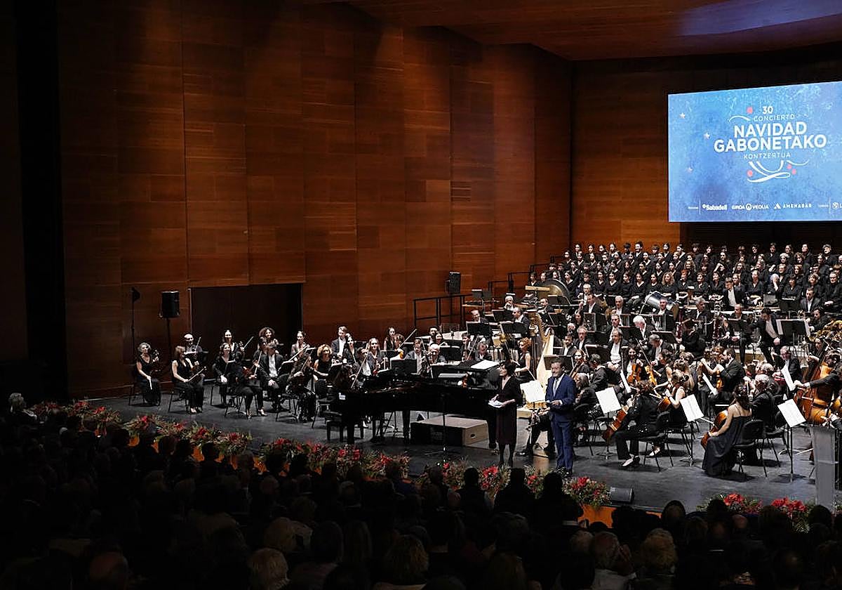 Un Kursaal repleto disfrutó con el concierto