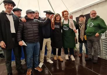 La txistorra de Gesalaga Okelan de Zarautz, la mejor de la feria de Santo Tomás