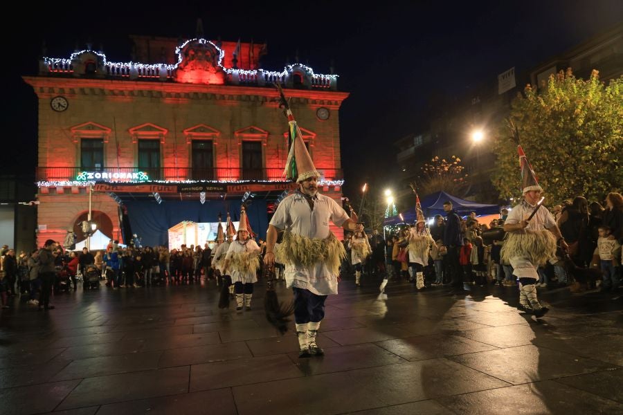 Las mejores imágenes del paso de Olentzero por Irun