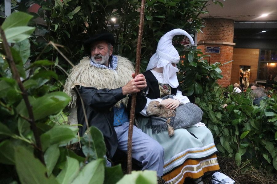 El paso de Olentzero por Errenteria, en imágenes