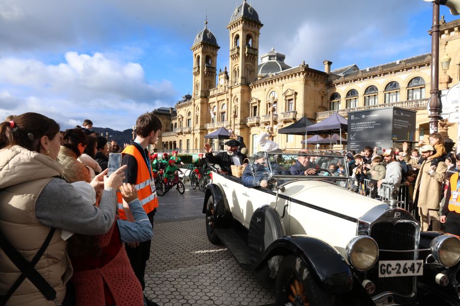 Olentzero y Mari Domingi en Donostia