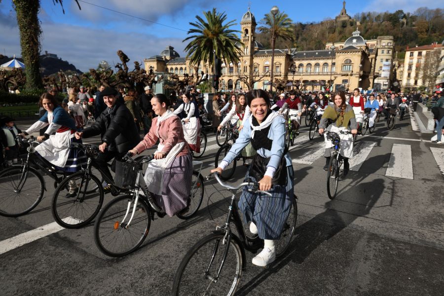 Olentzero y Mari Domingi en Donostia