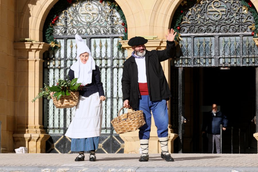 Olentzero y Mari Domingi en Donostia