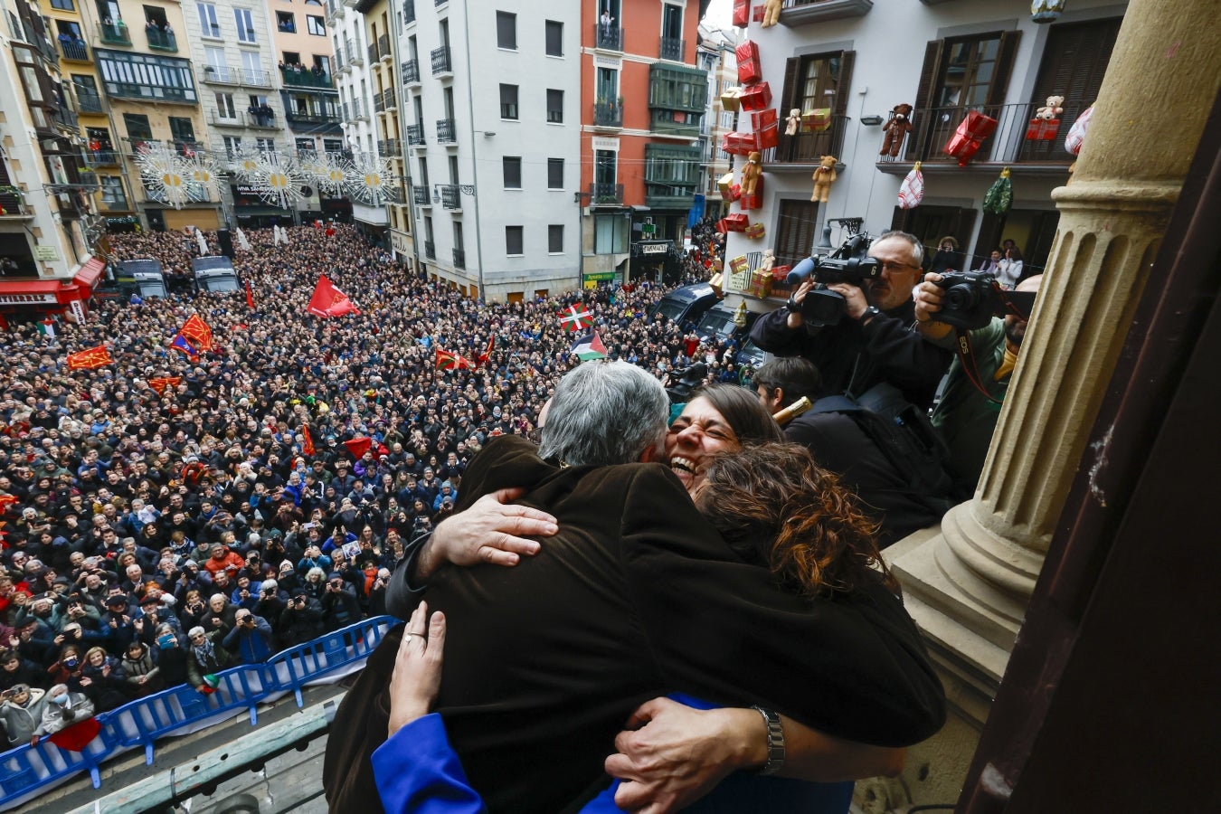 Asiron, nuevo alcalde de Pamplona en un clima de tensión