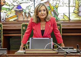 Cristina Ibarrola a su llegada este viernes al pleno que la ha despojado comno alcaldesa de Pamplona.