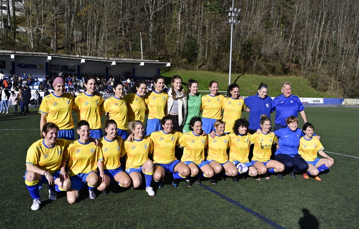 Caluroso homenaje a Irene Paredes en Legazpi