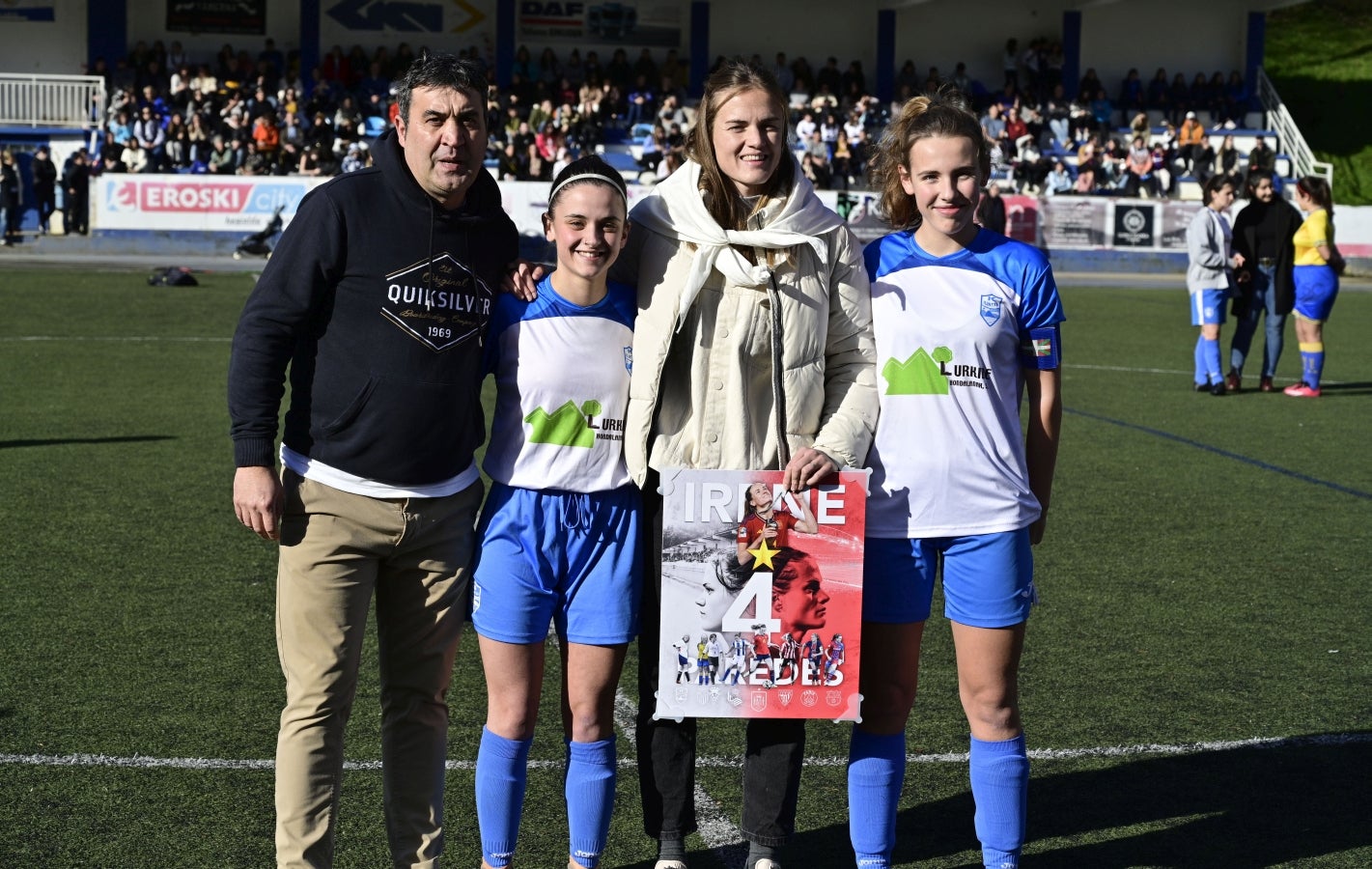 Caluroso homenaje a Irene Paredes en Legazpi