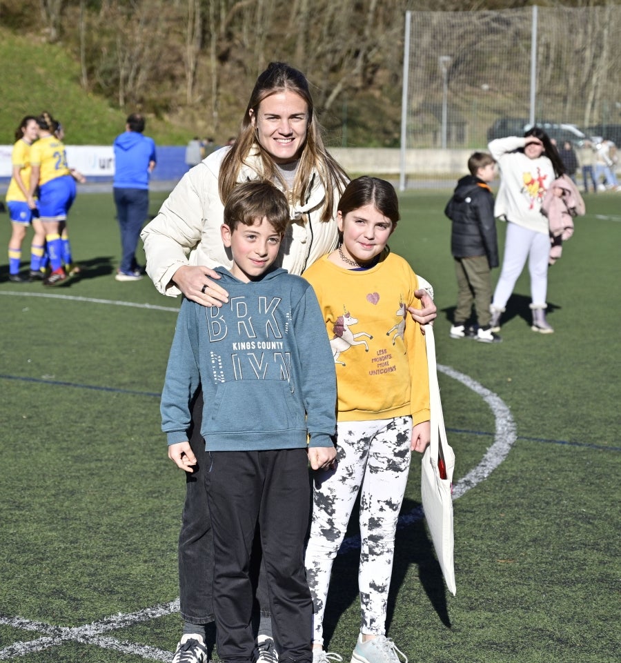 Caluroso homenaje a Irene Paredes en Legazpi