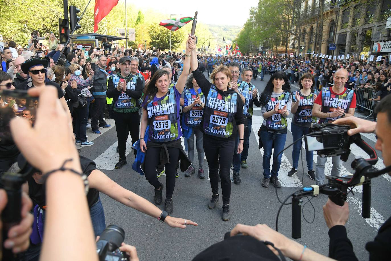 Jendetza bildu zen Donostian 22. Korrika-ren amaieran 2022an.
