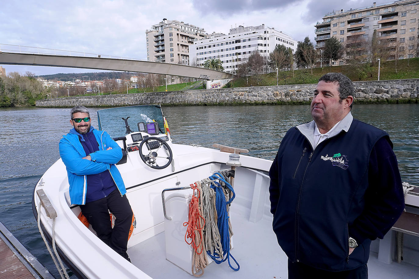 Fotos: Paseos solidarios por el Urumea