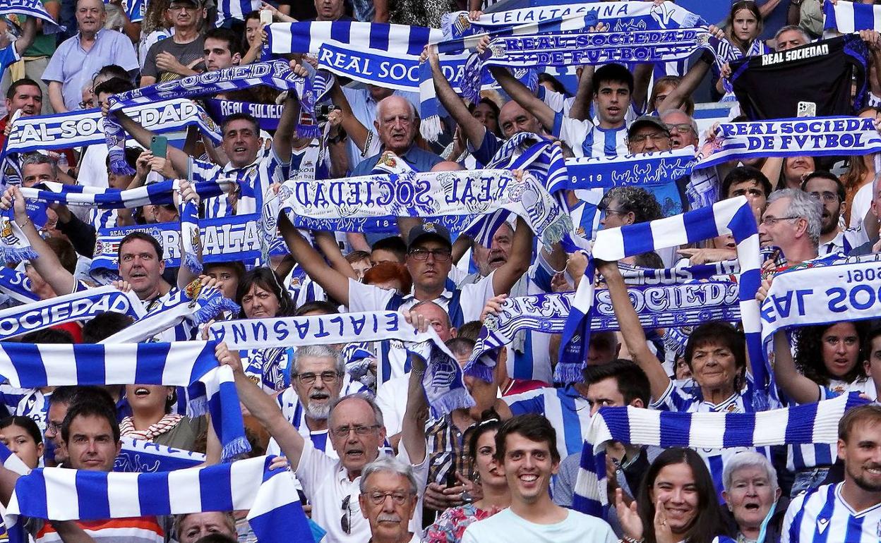 La afición de la Real, en un partido este año en Anoeta.