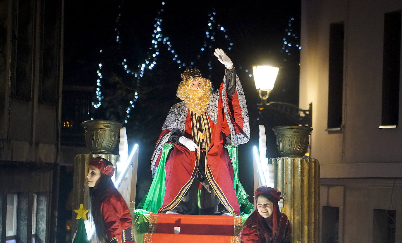 Fotos: Los Reyes Magos llegan de magia Errenteria