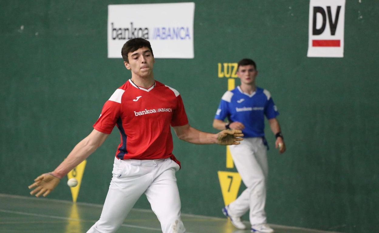 Eskuza durante un partido del Torneo Bankoa ABANCA-DV. 