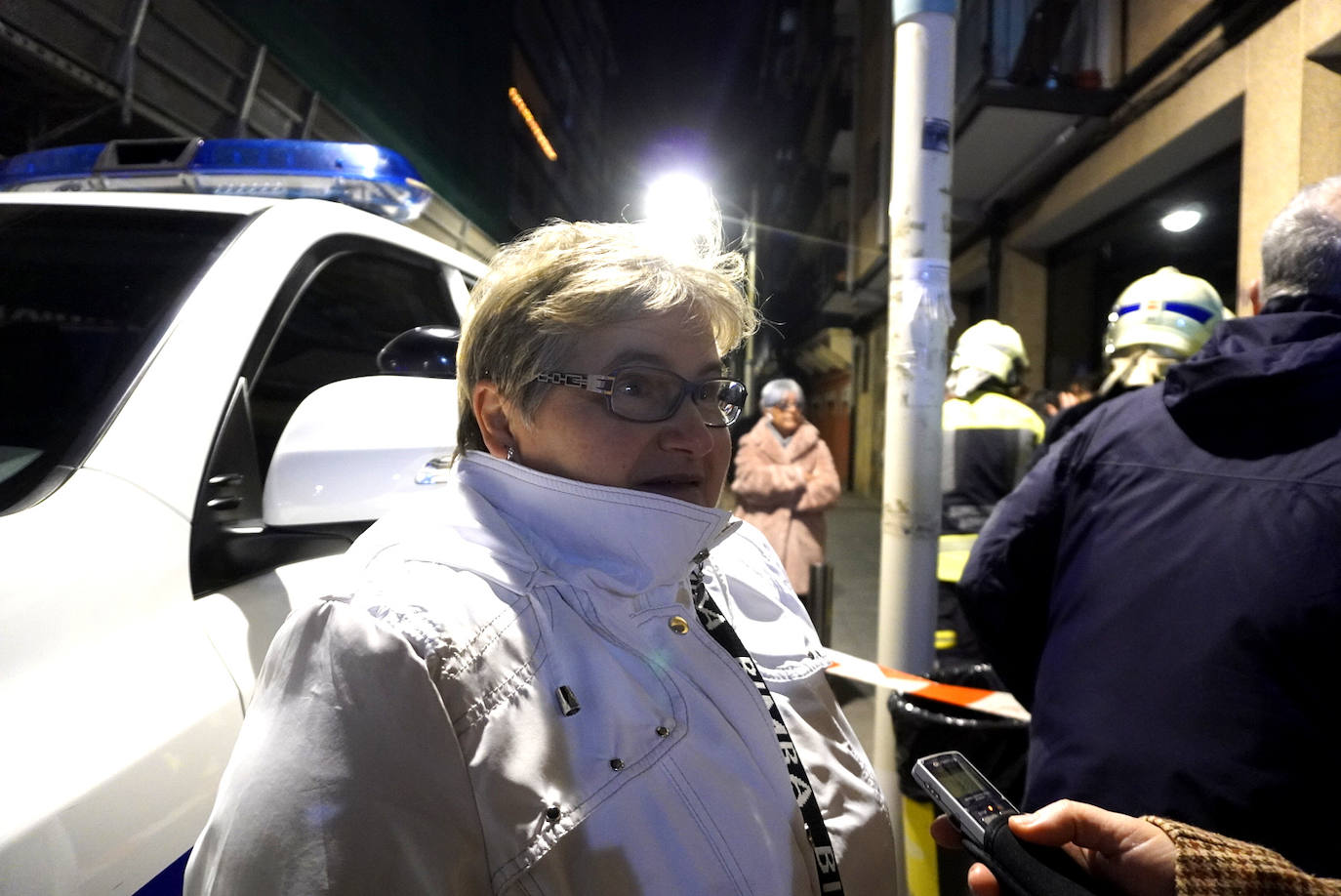 Fotos: Desalojan a 20 familias en Pasai Antxo