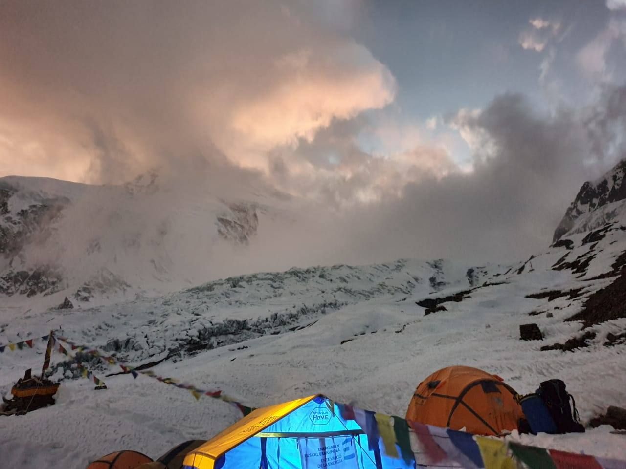 Fotos: La ascensión de Txikon al Manaslu, en imágenes