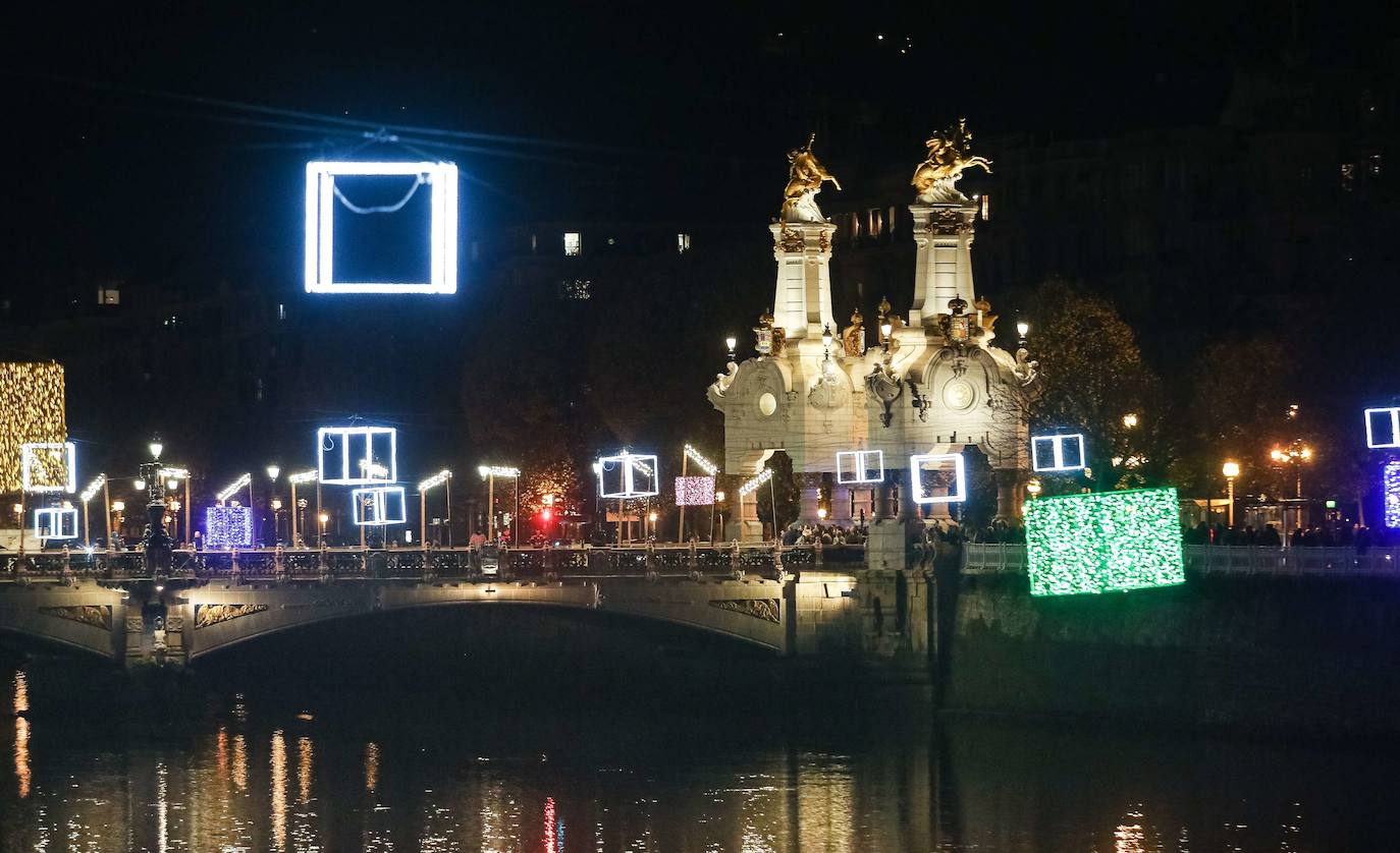Fotos: Donostia apaga la Navidad