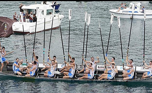 Doblete de Kaiarriba en la jornada inaugural de la liga de bateles en Pasaia