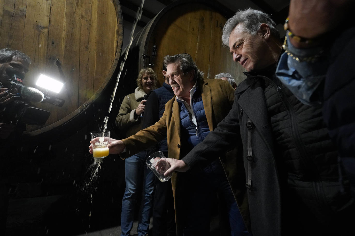 Fotos: La sidrería Saizar da la bienvenida a la nueva temporada