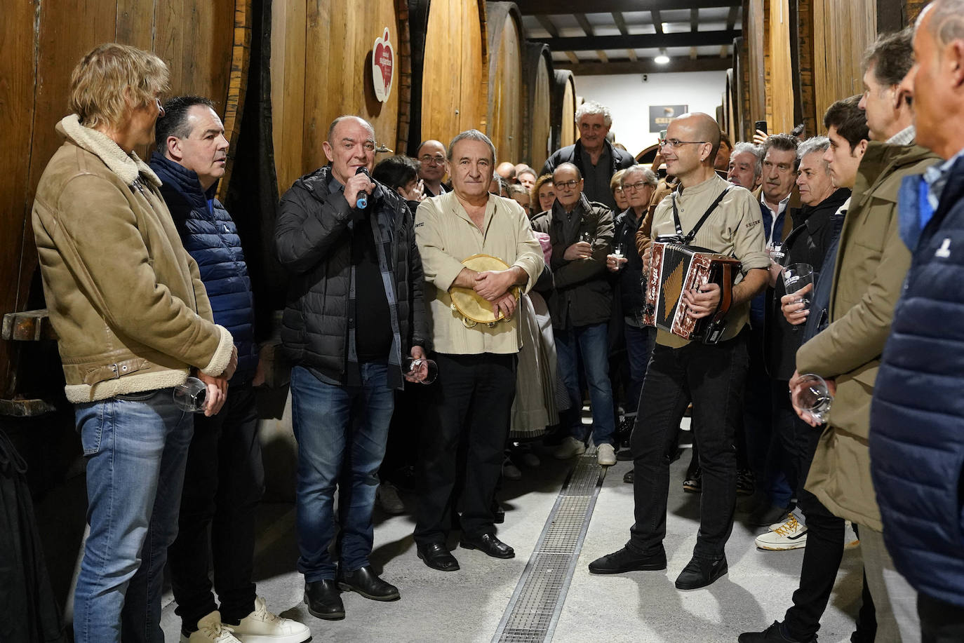 Fotos: La sidrería Saizar da la bienvenida a la nueva temporada