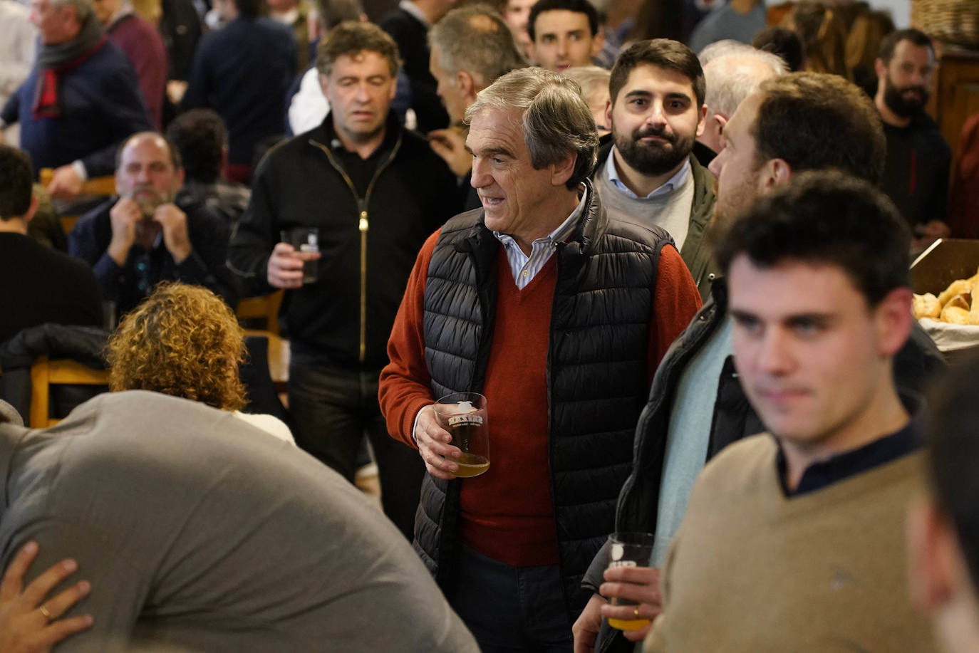 Fotos: La sidrería Saizar da la bienvenida a la nueva temporada