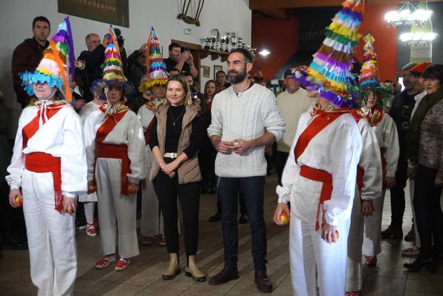 Fotos: Garmendia y Plazaola abren la temporada del txotx: «Gure sagardo berria!»