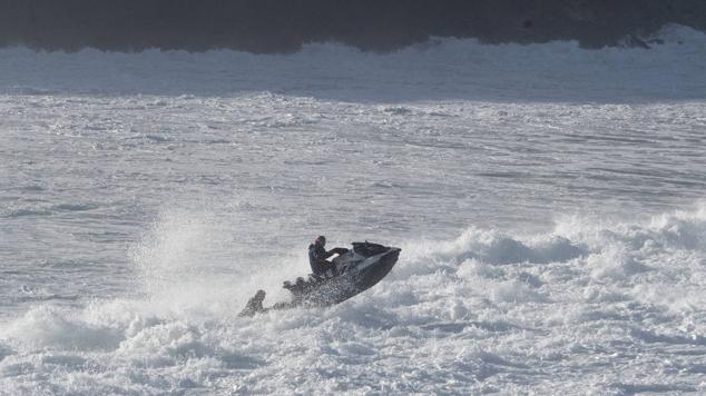 Fotos: Las espectaculares olas de Zumaia en imágenes