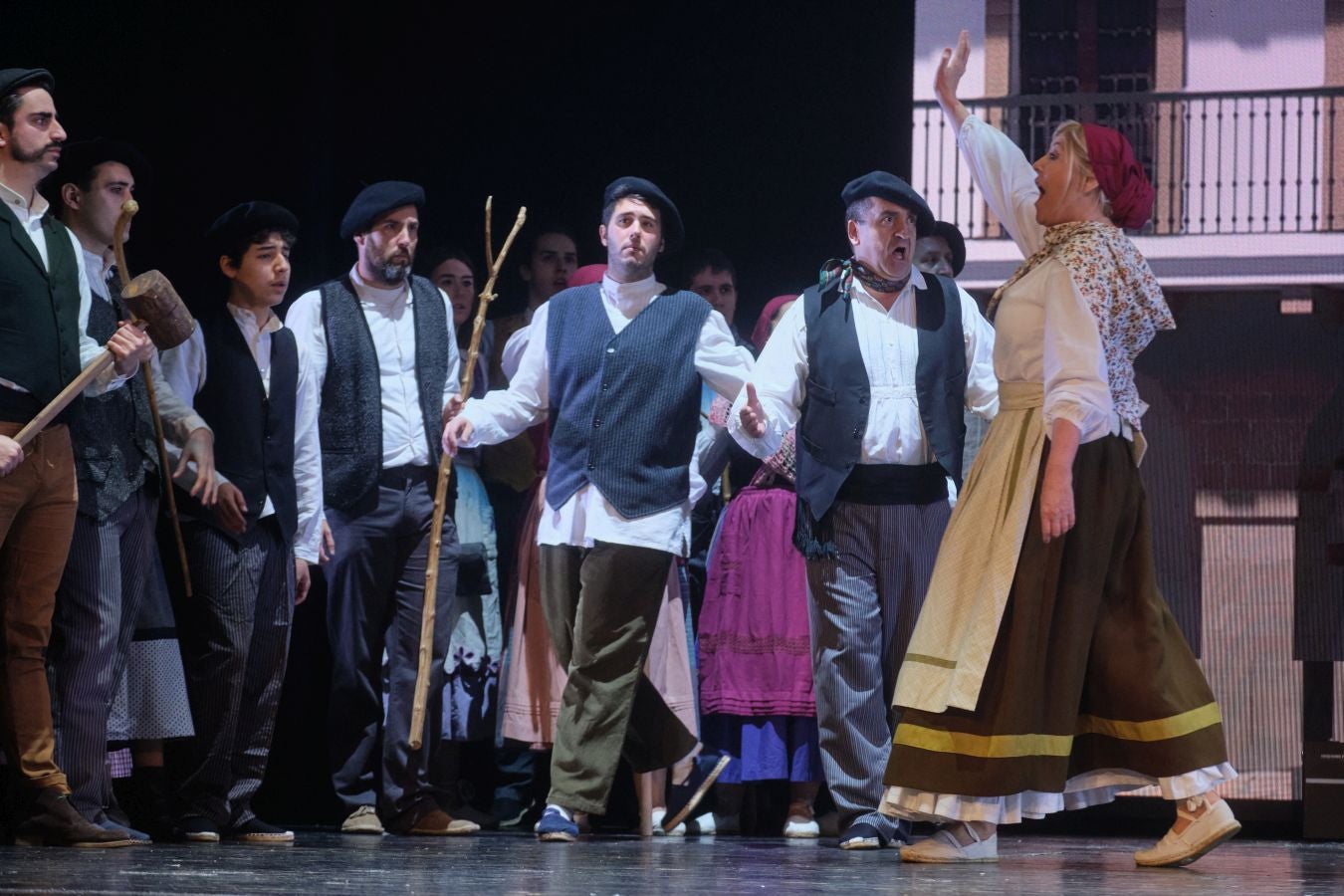Fotos: El Victoria Eugenia vibró con el estreno del musical &#039;Bretxa 1813&#039;