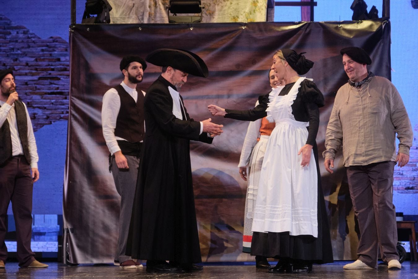 Fotos: El Victoria Eugenia vibró con el estreno del musical &#039;Bretxa 1813&#039;