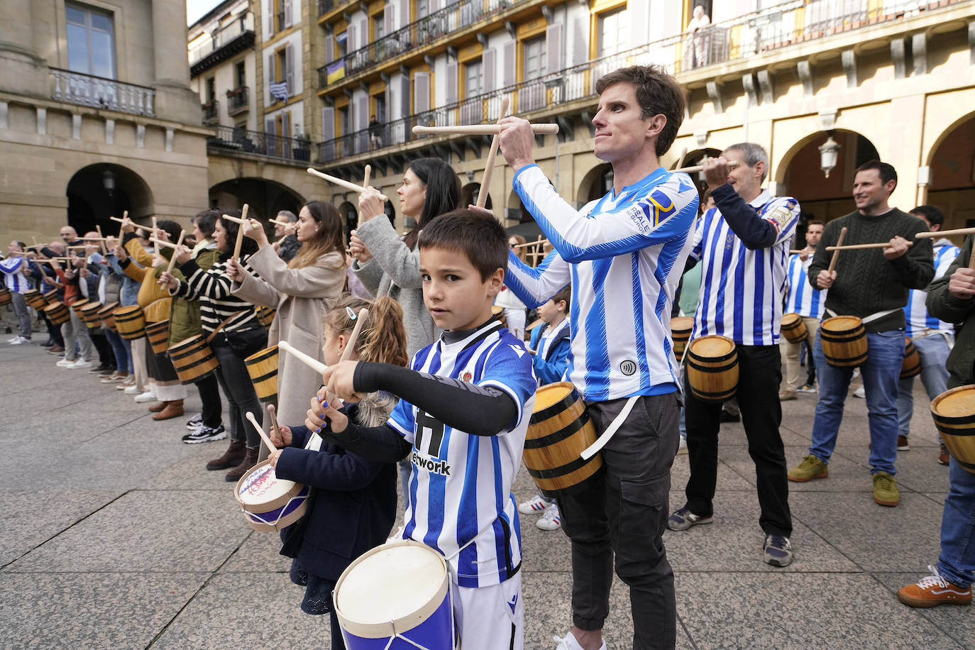 Fotos: Ambiente de lujo antes de un intenso derbi