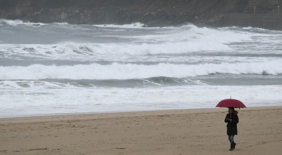 Fotos: Jornada gris y lluviosa