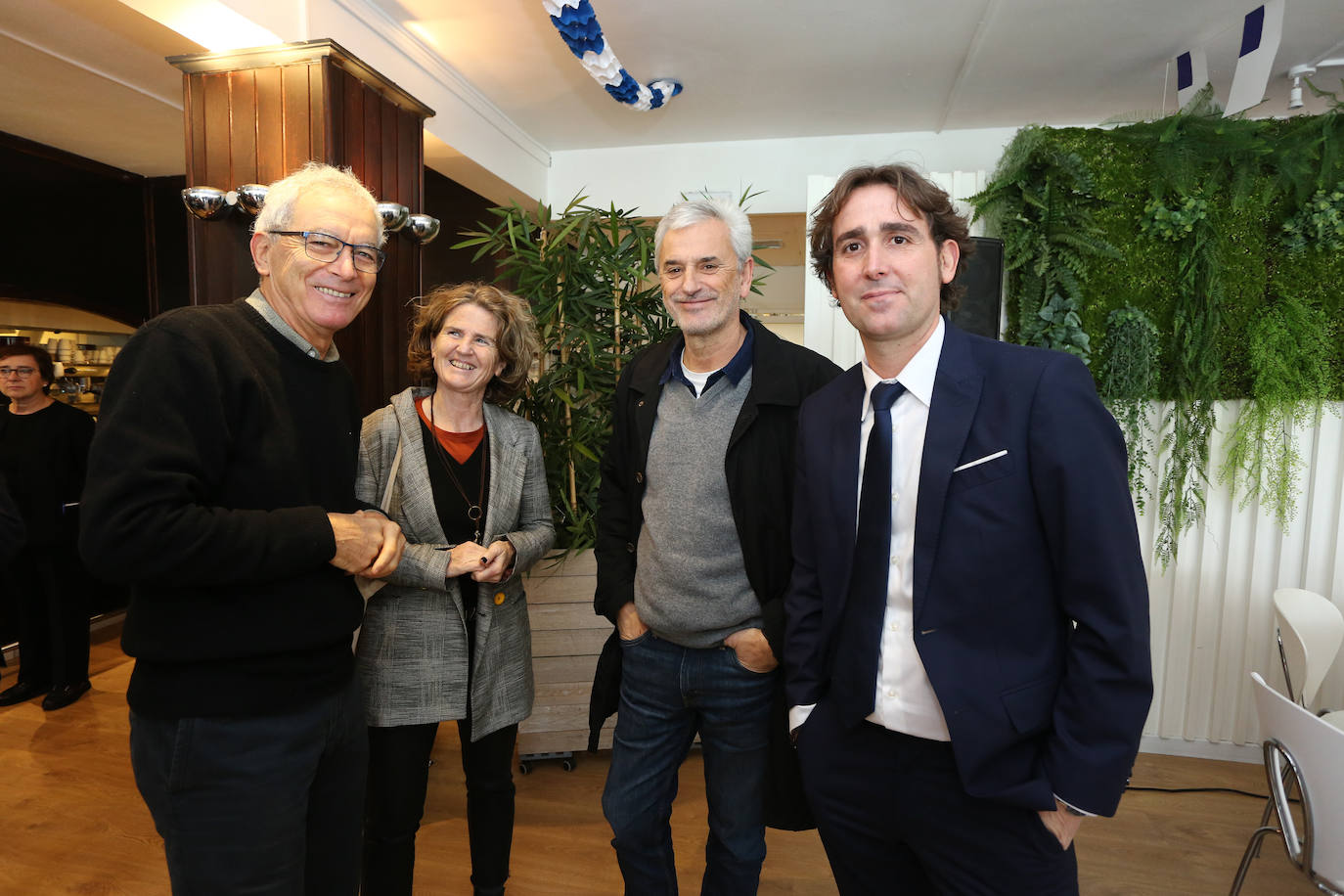 DV rindió homenaje a los Tambores de Oro de Donostia.