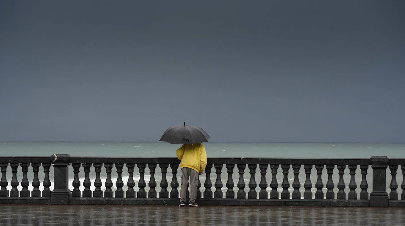 El temporal siempre se deja notar en el mar.