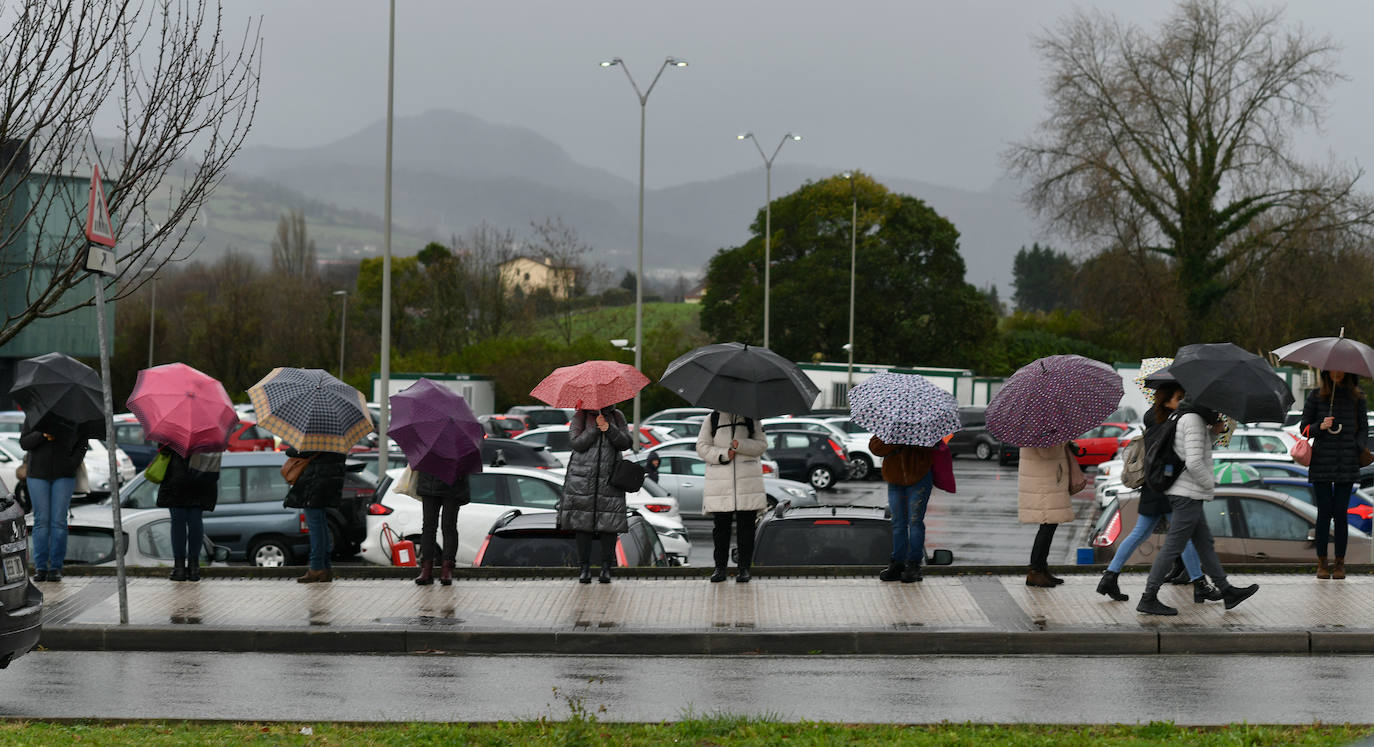 Día de paraguas en Donostia.
