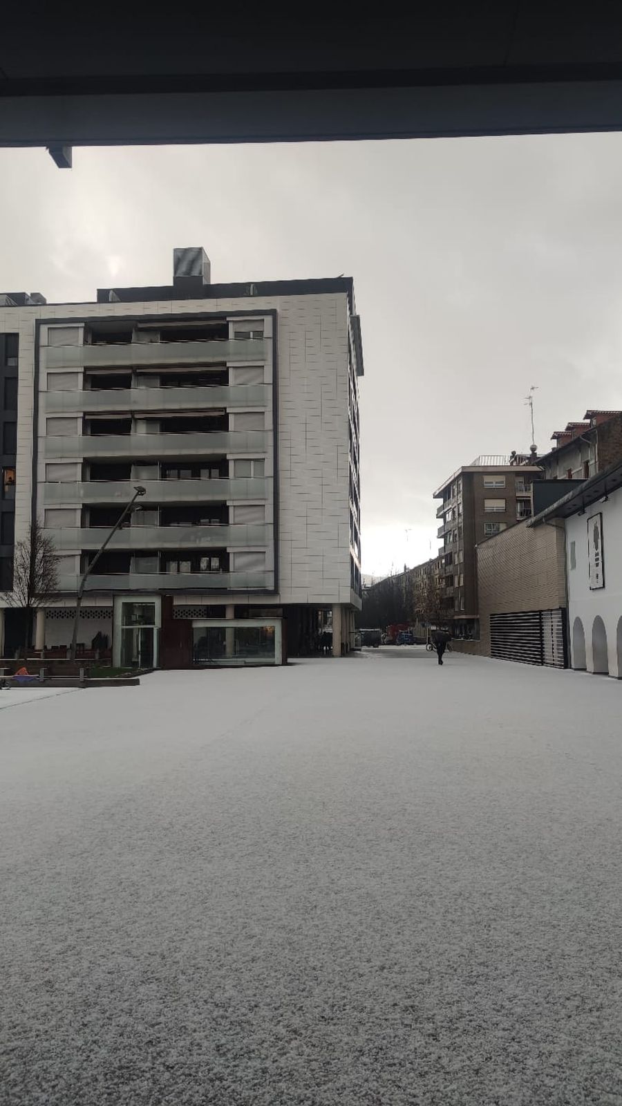 Fotos: Espectacular granizada en Lasarte-Oria