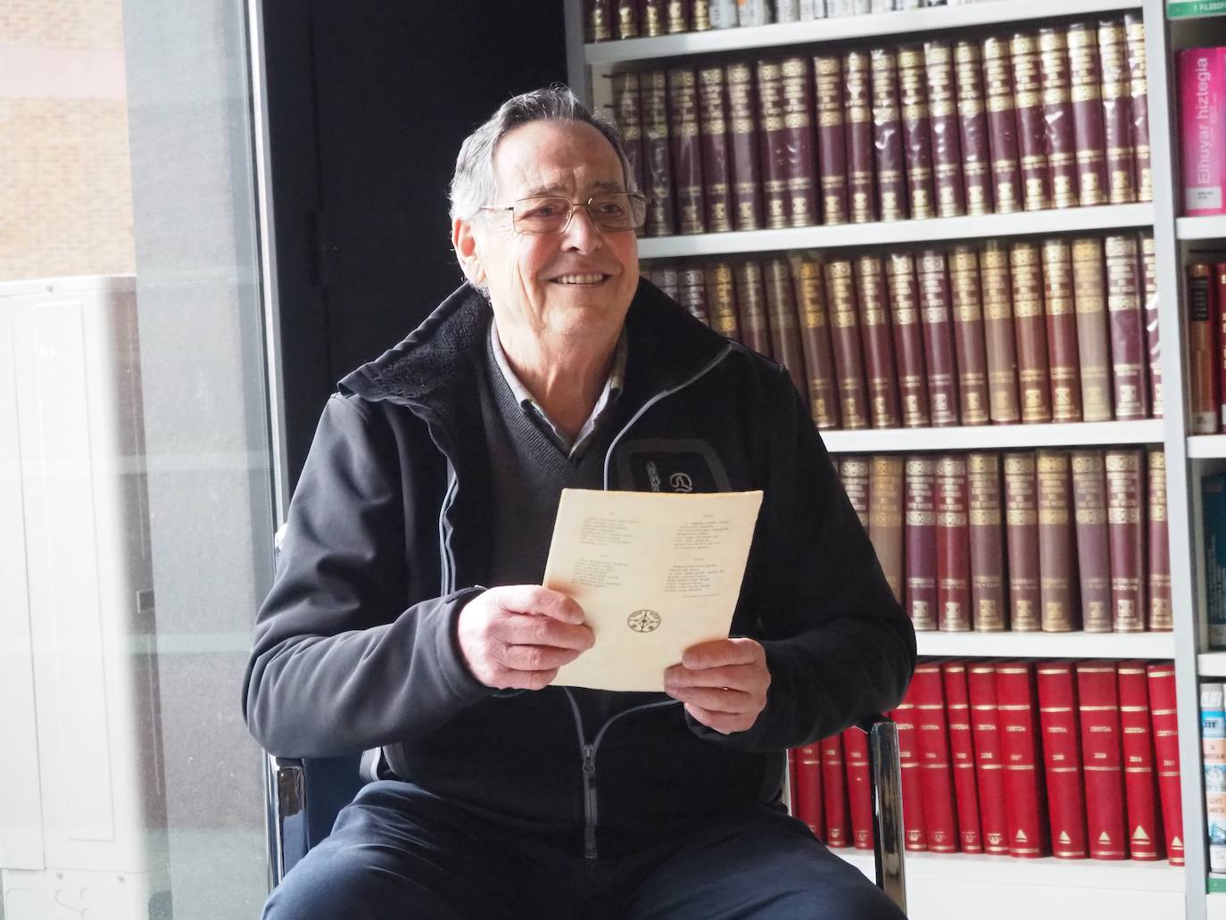 Fotos: Bildumaren dohaintza ekitaldia iruditan