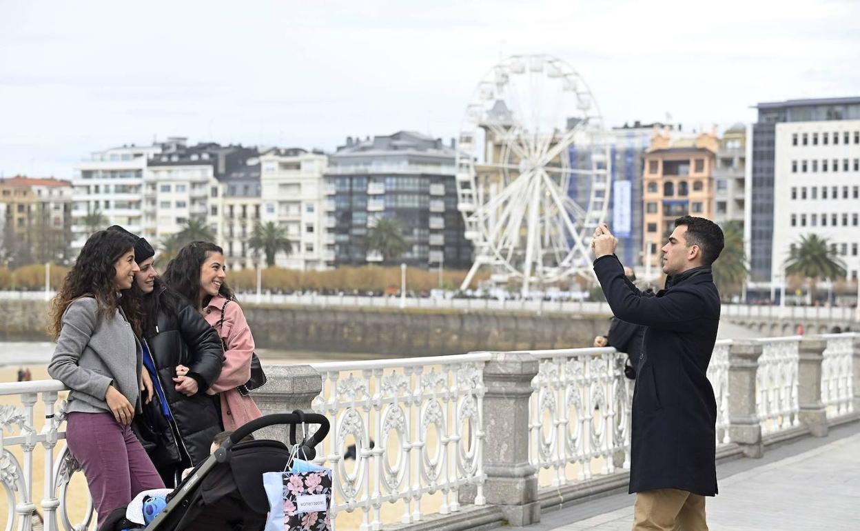 La entrada de visitantes el pasado mes de diciembre creció un 29,8% en Gipuzkoa. 