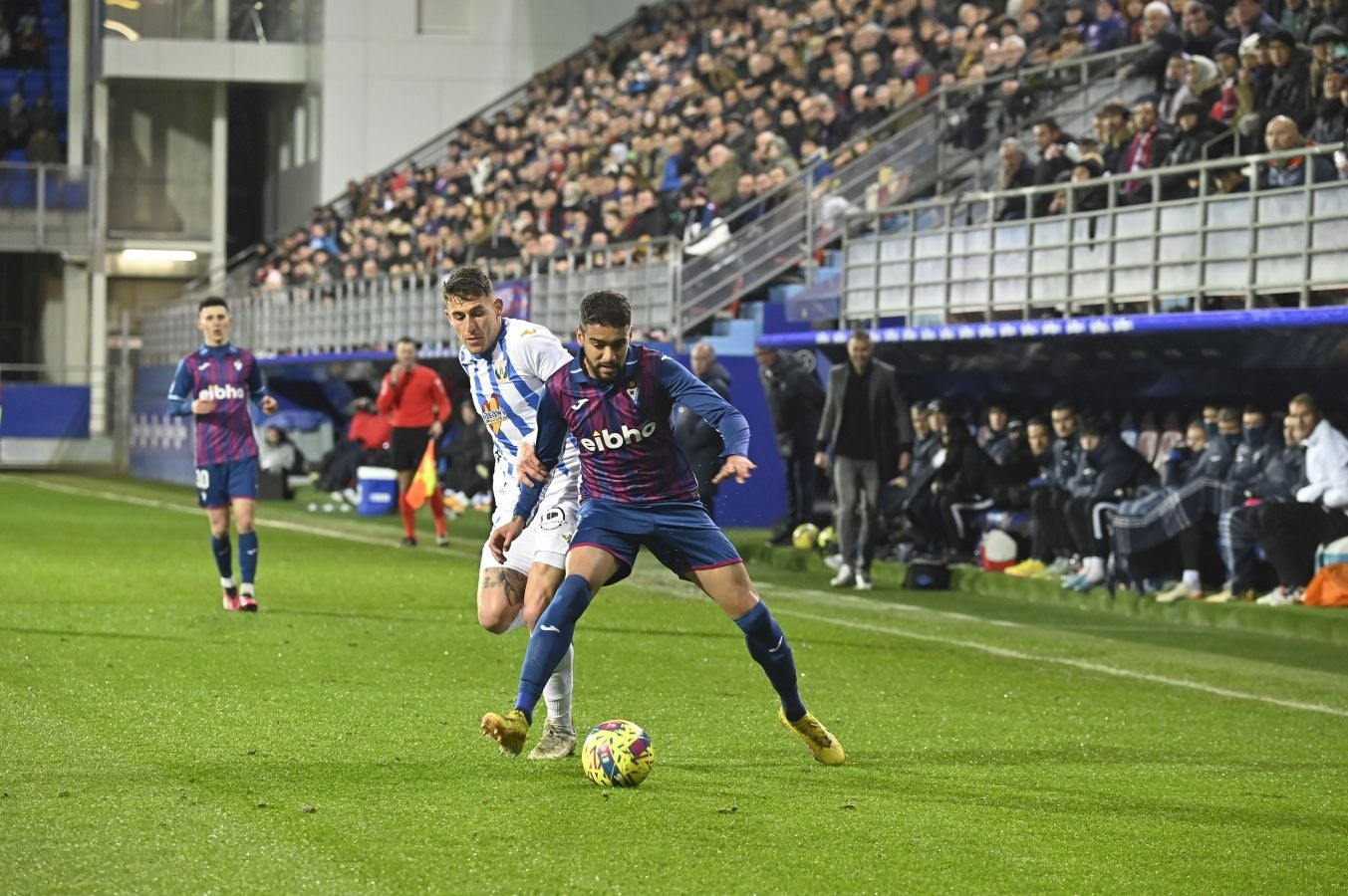 Fotos: El Eibar empata en casa ante el Leganés