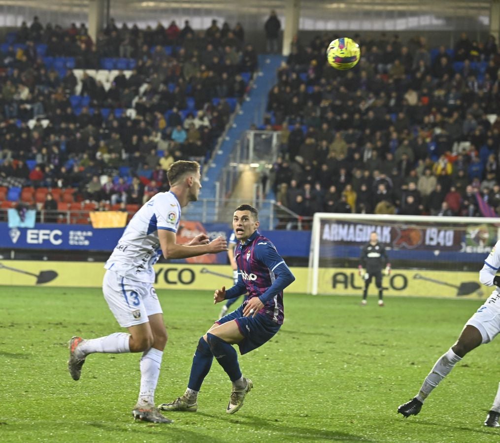 Fotos: El Eibar empata en casa ante el Leganés