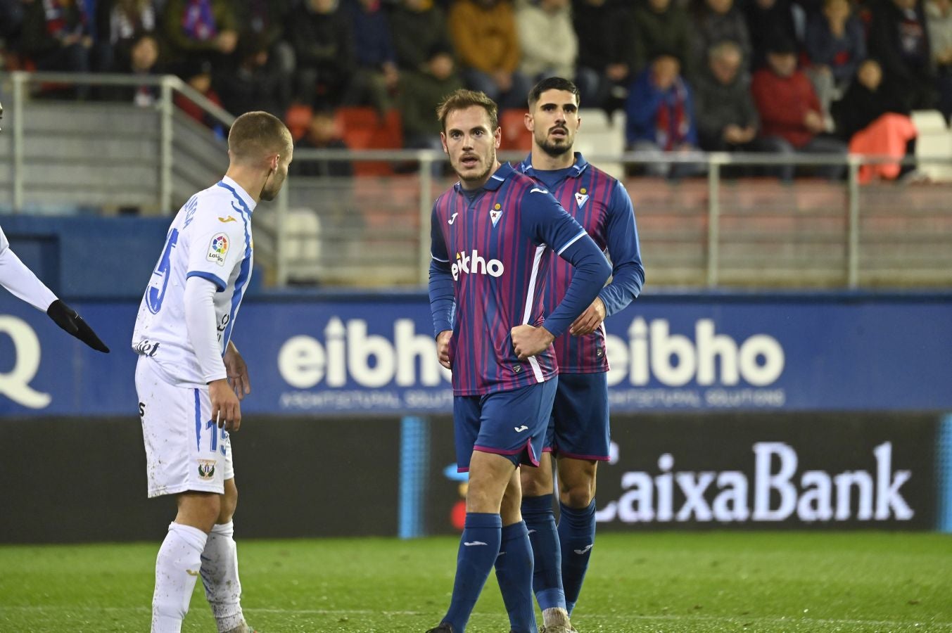 Fotos: El Eibar empata en casa ante el Leganés