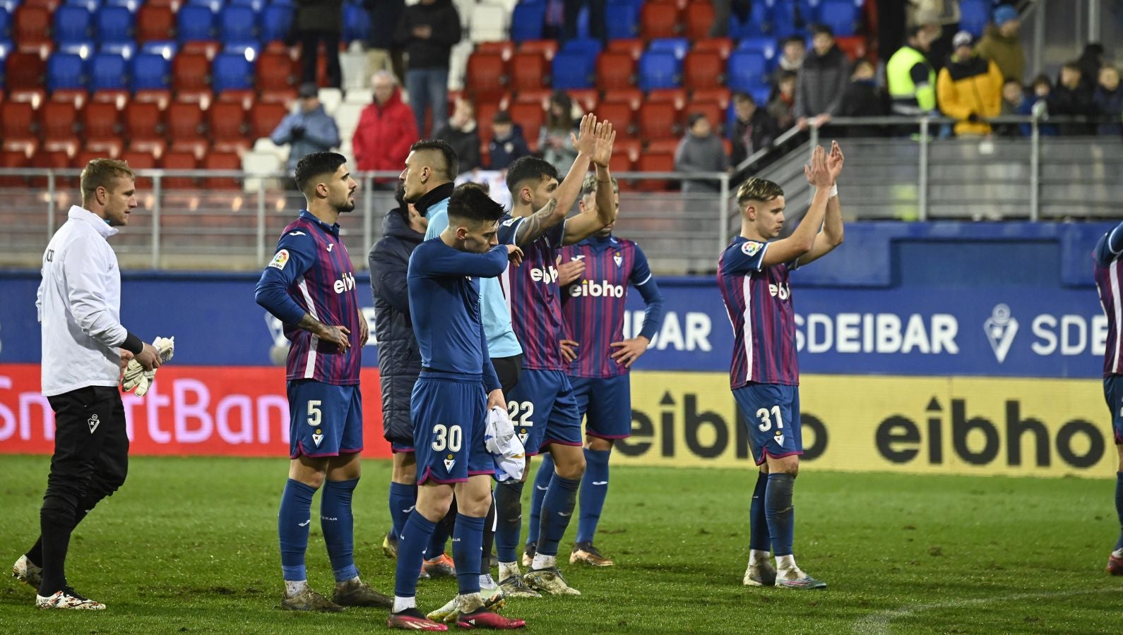 Fotos: El Eibar empata en casa ante el Leganés