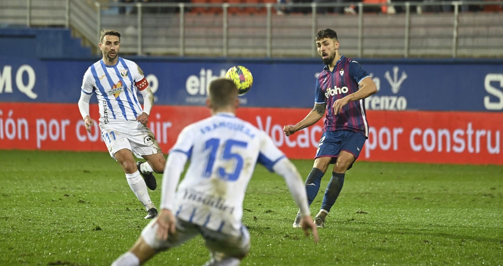 Fotos: El Eibar empata en casa ante el Leganés