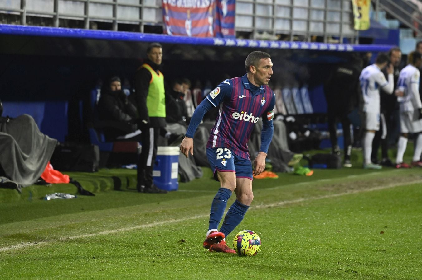 Fotos: El Eibar empata en casa ante el Leganés