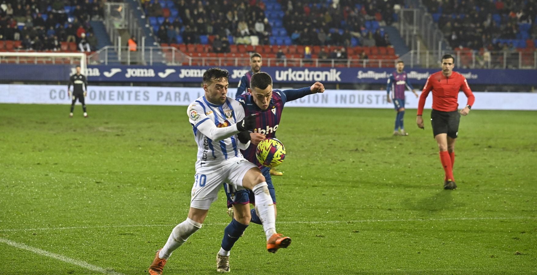 Fotos: El Eibar empata en casa ante el Leganés