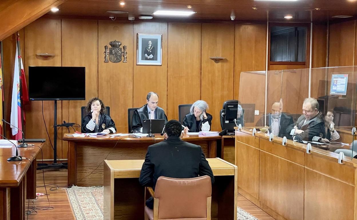 Juicio a un acusado de violación en la Audiencia de Cantabria. 